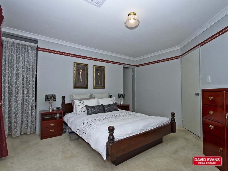 35 Renshaw Boulevard, Clarkson WA 6030