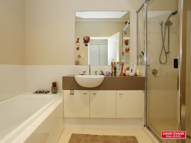 21/291 Ocean Keys Blvd, Clarkson WA 6030