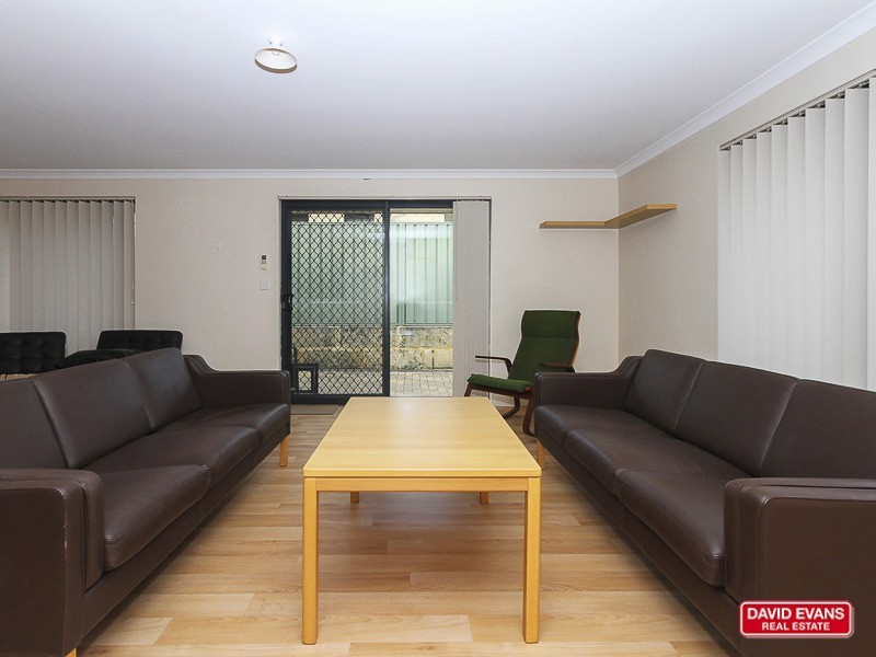 122 SEAGROVE BLVD, Merriwa WA 6030