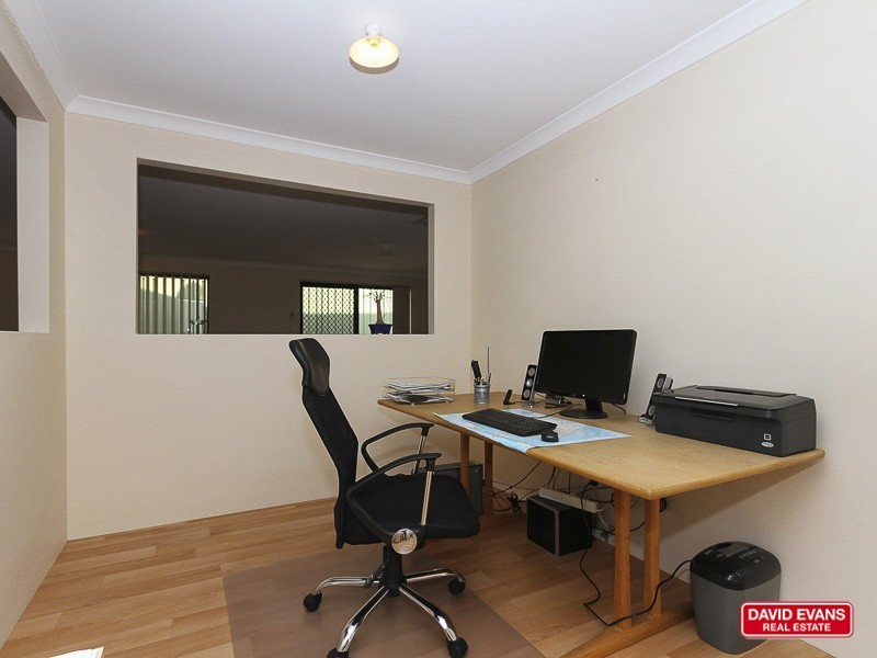 122 SEAGROVE BLVD, Merriwa WA 6030