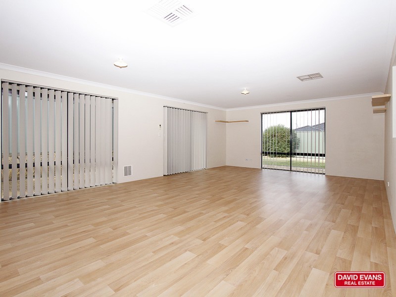 122 SEAGROVE BLVD, Merriwa WA 6030