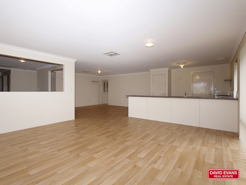 122 SEAGROVE BLVD, Merriwa WA 6030