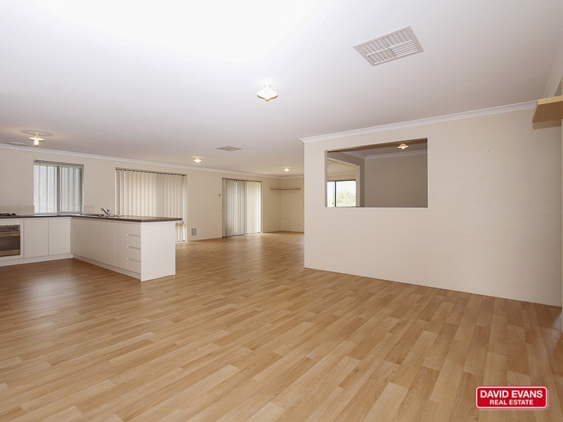 122 SEAGROVE BLVD, Merriwa WA 6030