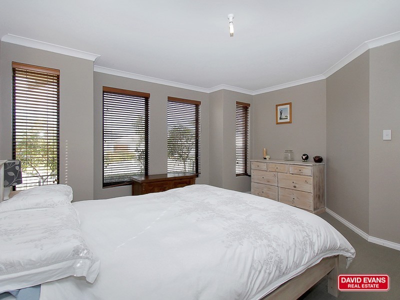 15 Salishan Street, Clarkson WA 6030