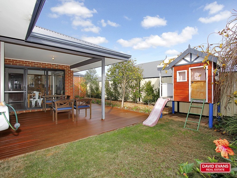 15 Salishan Street, Clarkson WA 6030