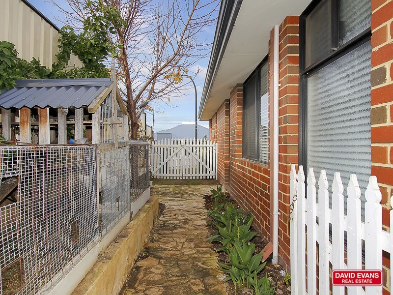 15 Salishan Street, Clarkson WA 6030