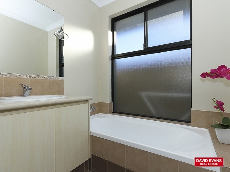49 Vanderlin Crescent, Ridgewood WA 6030