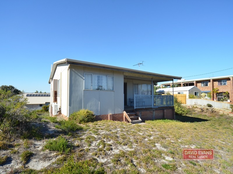 6 Beverley Crescent, Quinns Rocks WA 6030