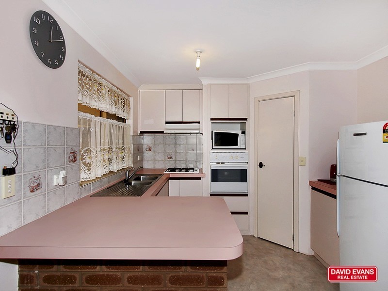 50 Fairway Court, Woodridge WA 6041