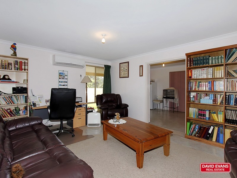 50 Fairway Court, Woodridge WA 6041