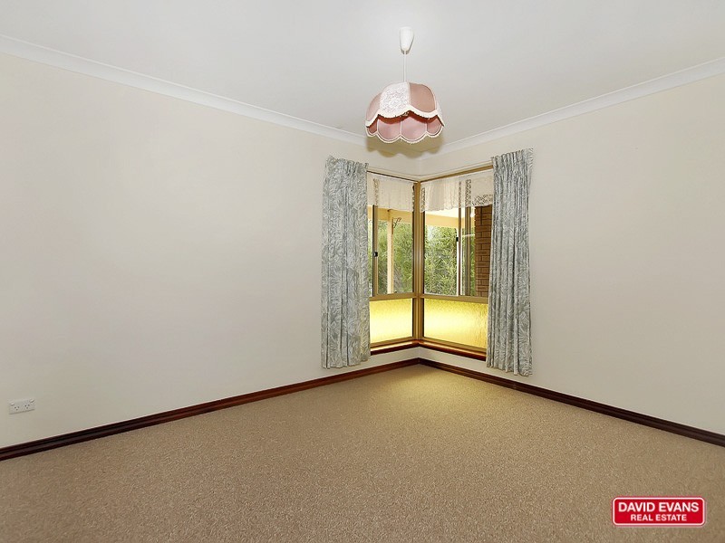 50 Fairway Court, Woodridge WA 6041