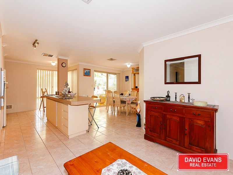 2 Drammen Elbow, Merriwa WA 6030