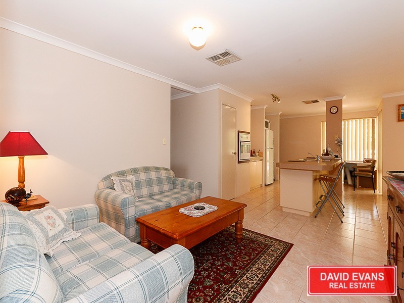 2 Drammen Elbow, Merriwa WA 6030