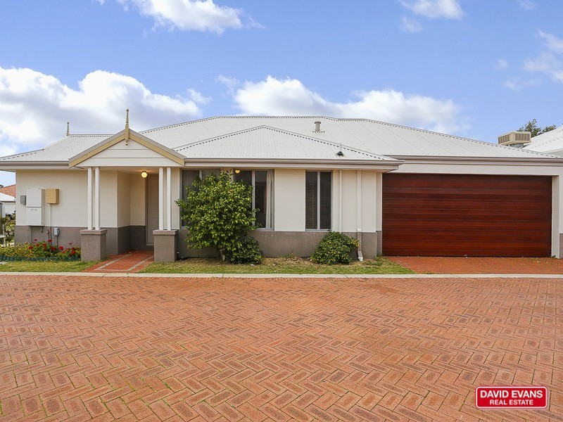 15 Airlie Chase, Clarkson WA 6030