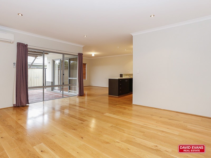 15 Airlie Chase, Clarkson WA 6030