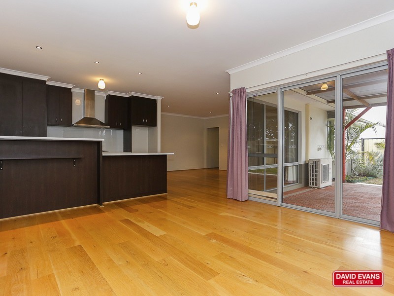15 Airlie Chase, Clarkson WA 6030