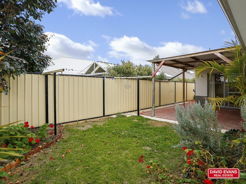 15 Airlie Chase, Clarkson WA 6030