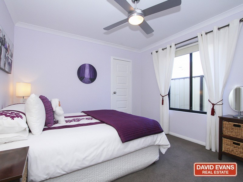 2/8 Trinity Way, Clarkson WA 6030