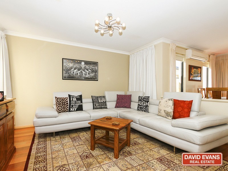 2/8 Trinity Way, Clarkson WA 6030