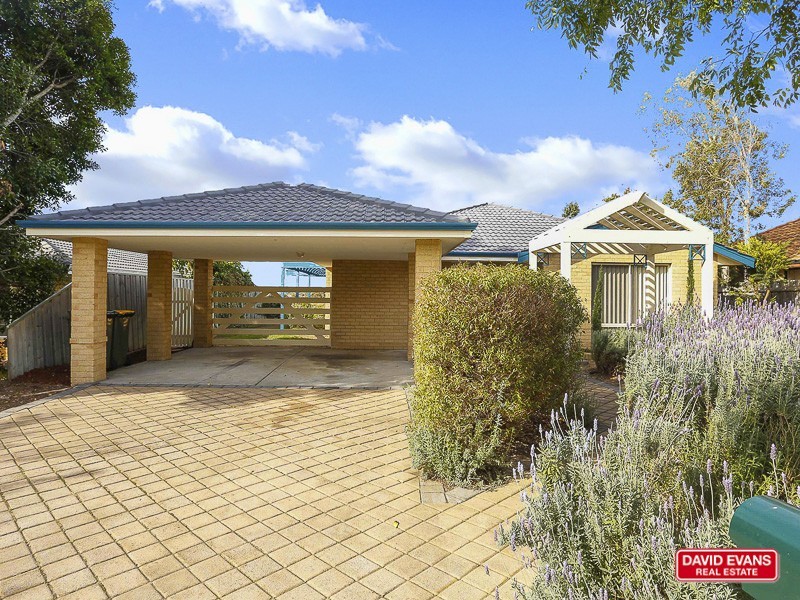9 Sandow Green, Clarkson WA 6030