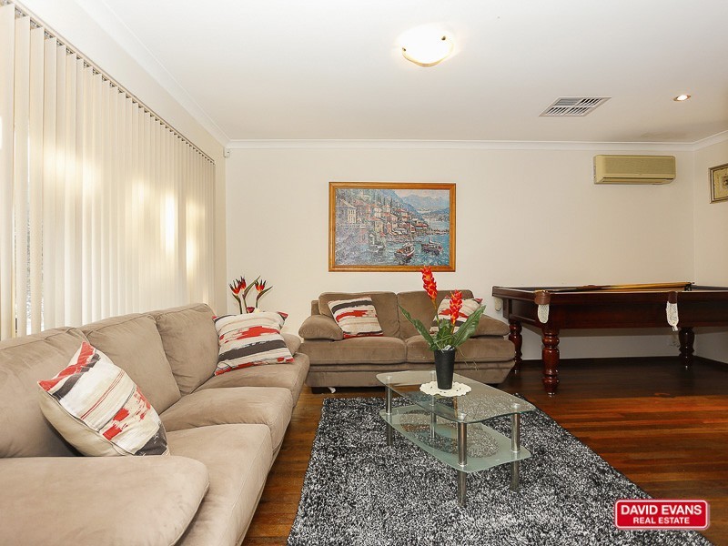 12 Throssell Place, Clarkson WA 6030