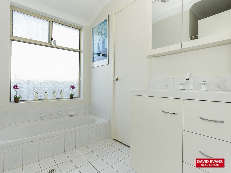 12 Throssell Place, Clarkson WA 6030