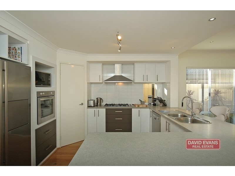 46 Cherokee Green, Clarkson WA 6030