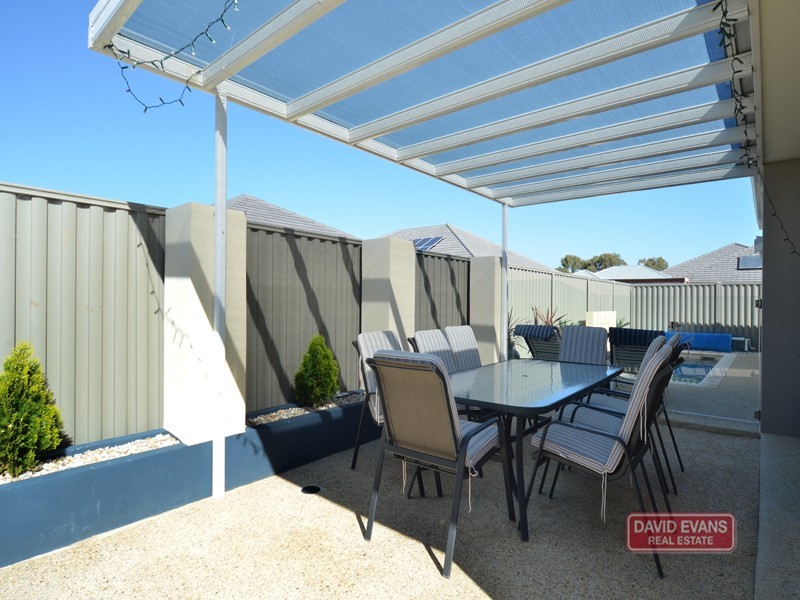 6 Helmsley Parkway, Alkimos WA 6038