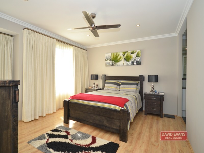 6 Helmsley Parkway, Alkimos WA 6038