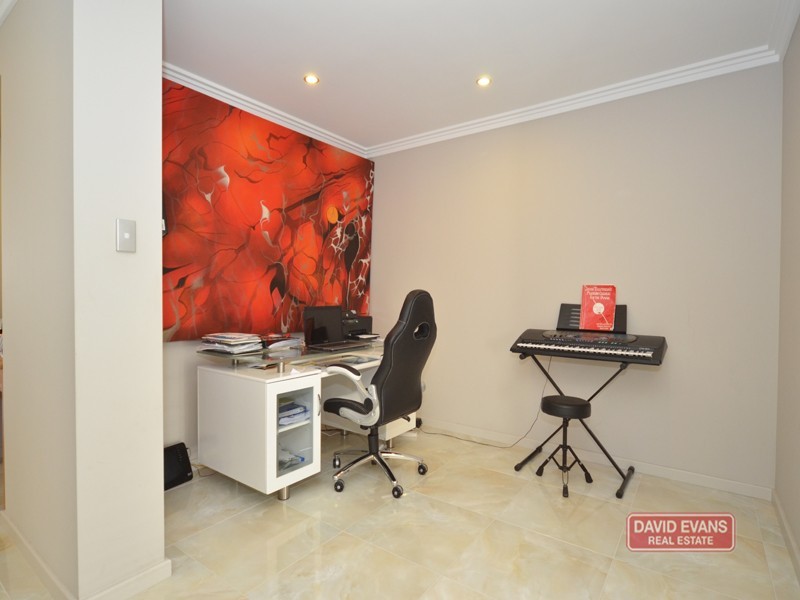 6 Helmsley Parkway, Alkimos WA 6038