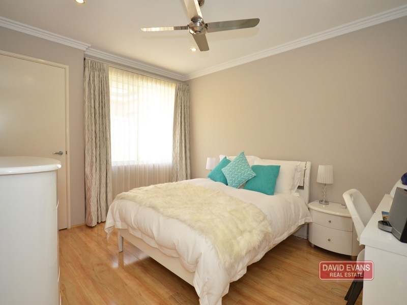 6 Helmsley Parkway, Alkimos WA 6038