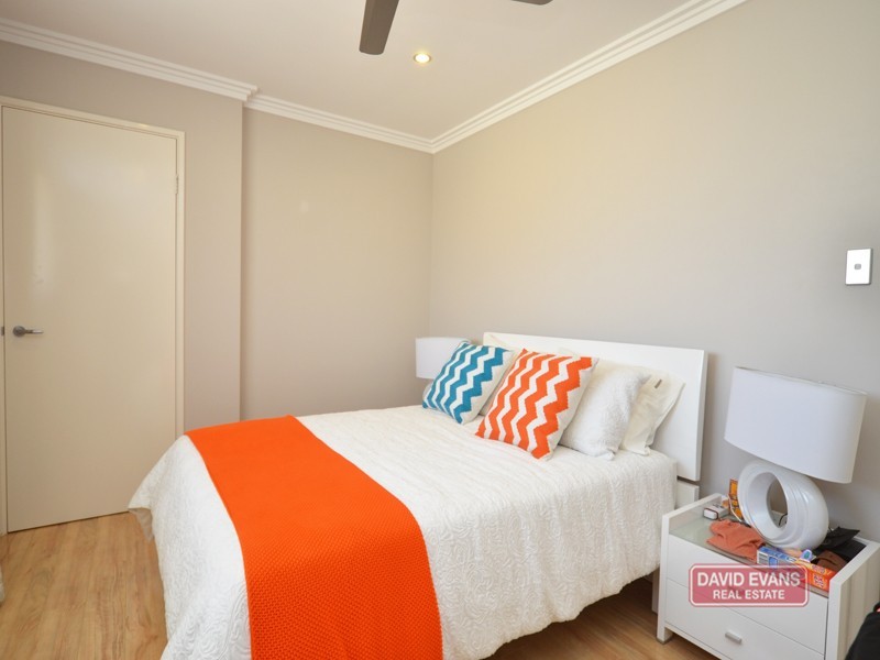 6 Helmsley Parkway, Alkimos WA 6038