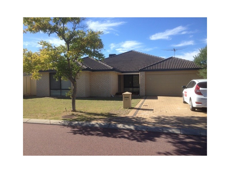 28 Apsley Bend, Tapping WA 6065