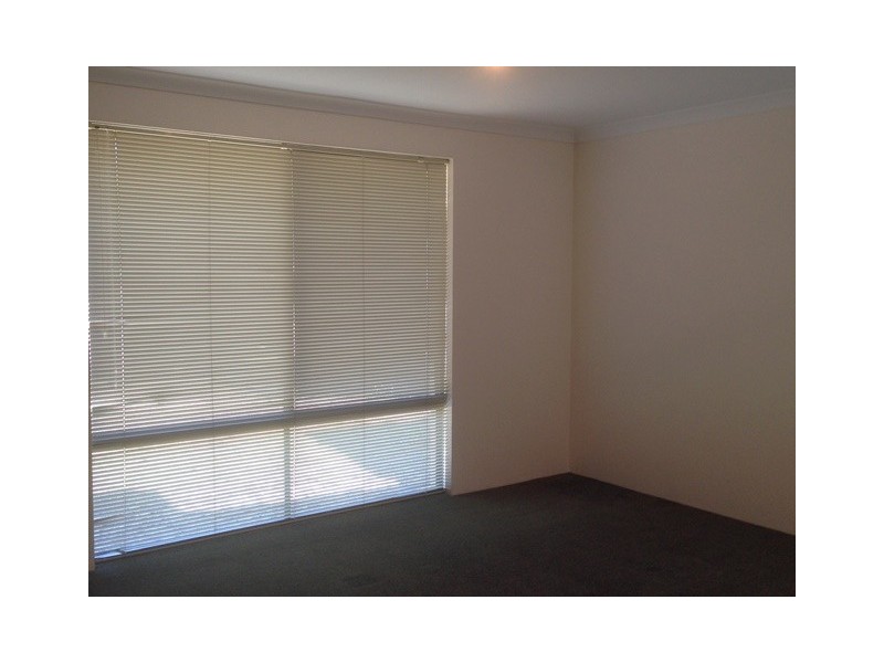 28 Apsley Bend, Tapping WA 6065