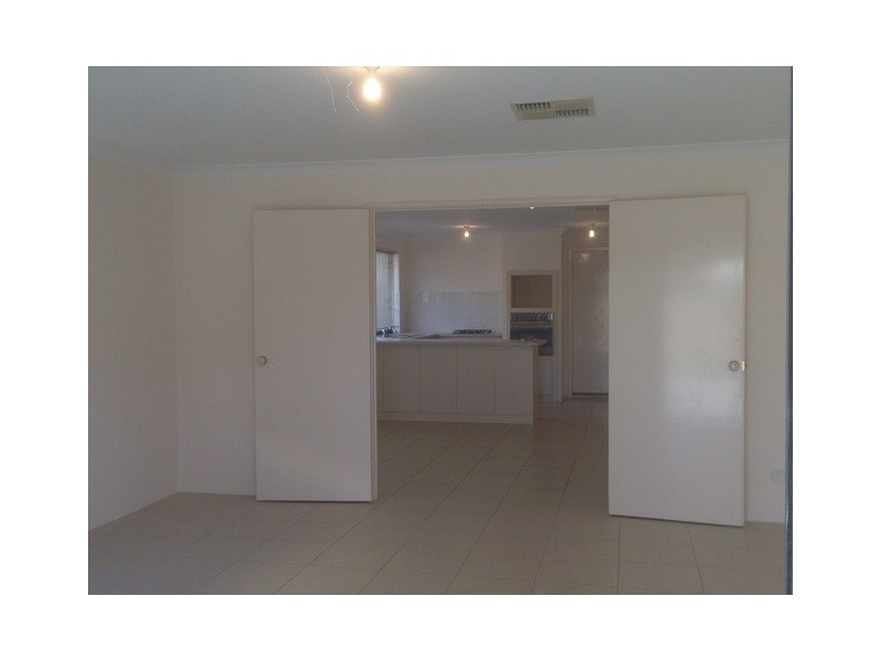 28 Apsley Bend, Tapping WA 6065