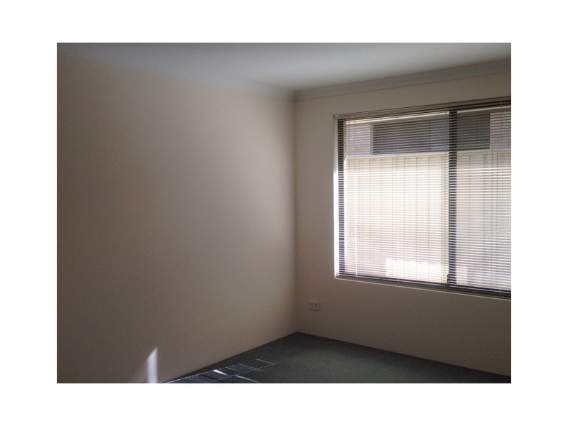 28 Apsley Bend, Tapping WA 6065