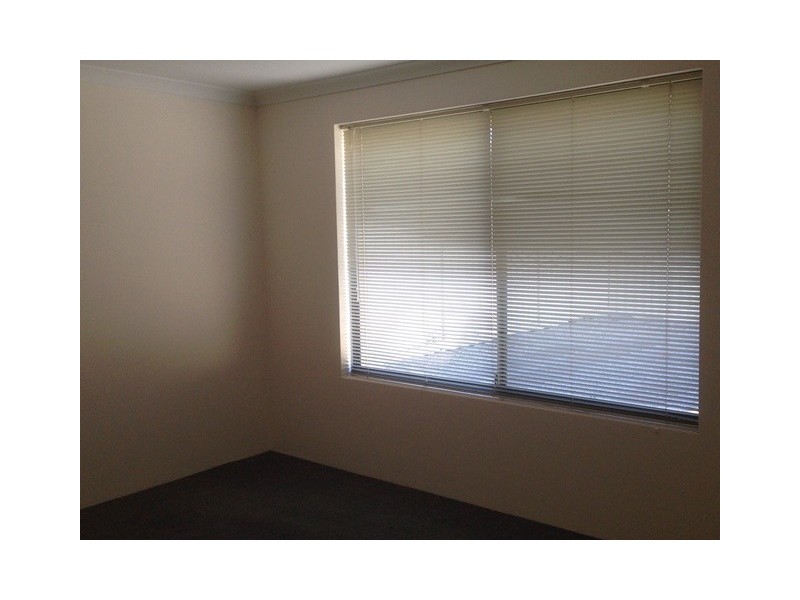 28 Apsley Bend, Tapping WA 6065