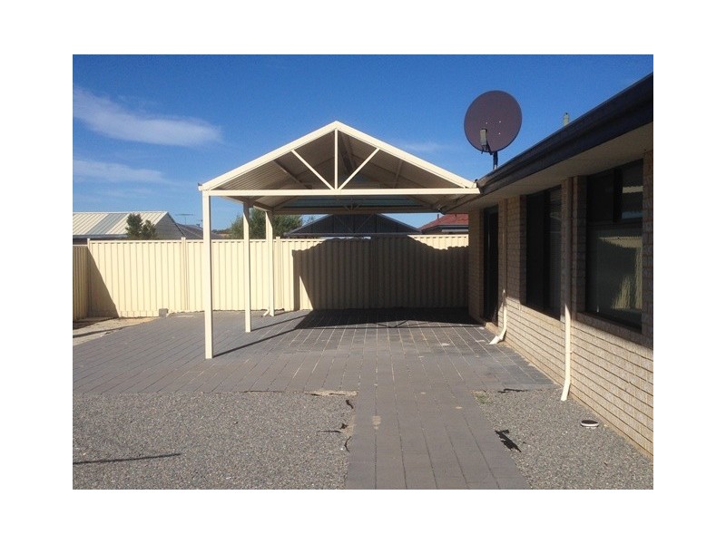 28 Apsley Bend, Tapping WA 6065