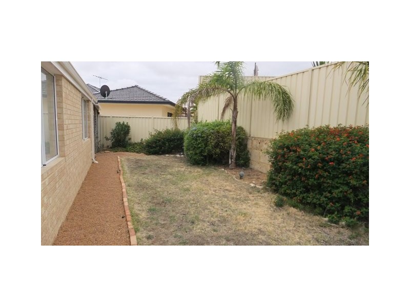 97 Macnaughton Crescent, Kinross WA 6028