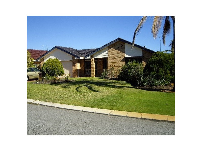 16 Village Walk, Ocean Reef WA 6027