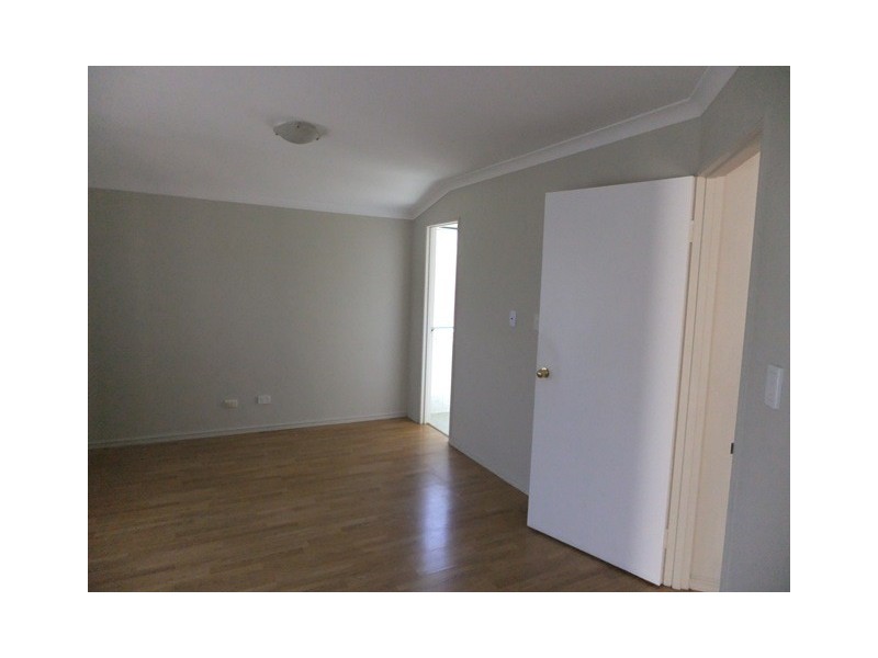 66 Houghton Drive, Carramar WA 6031