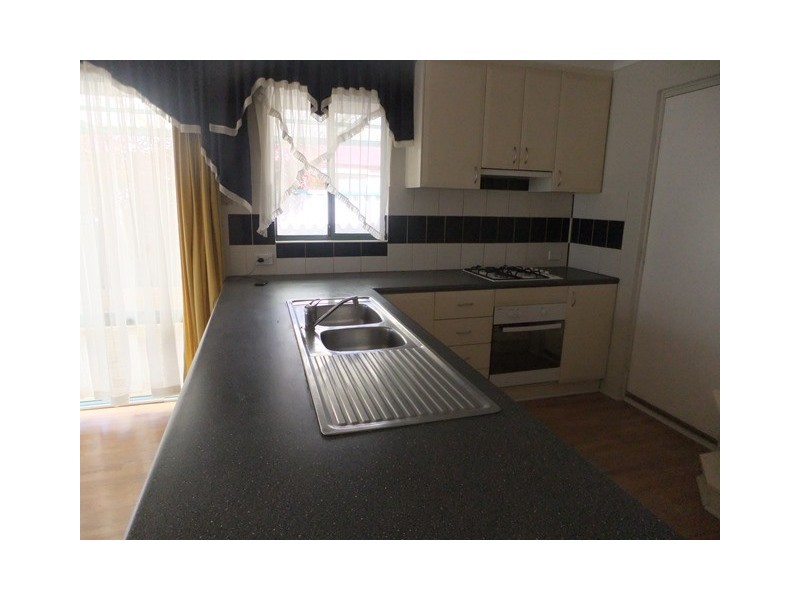 66 Houghton Drive, Carramar WA 6031