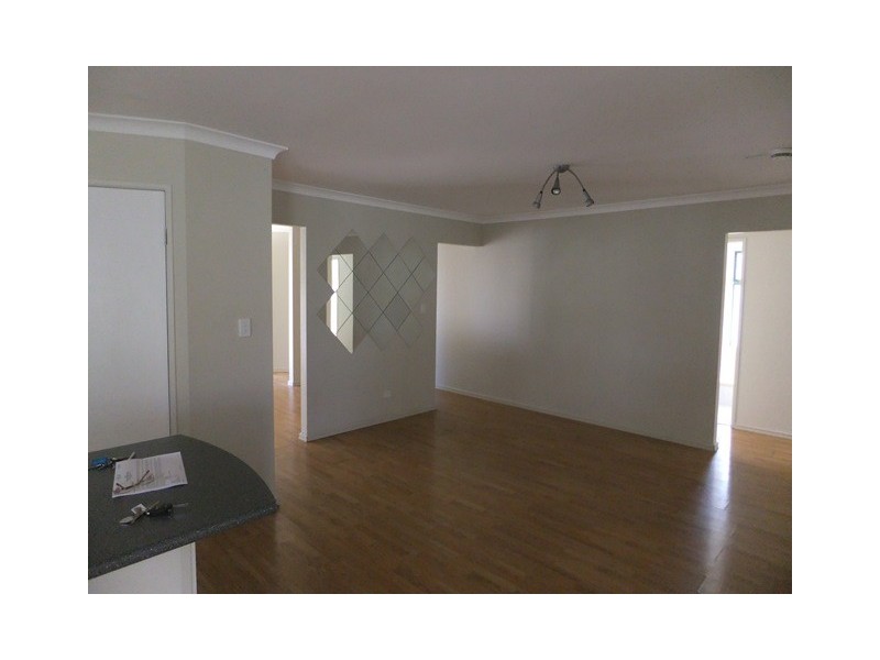 66 Houghton Drive, Carramar WA 6031