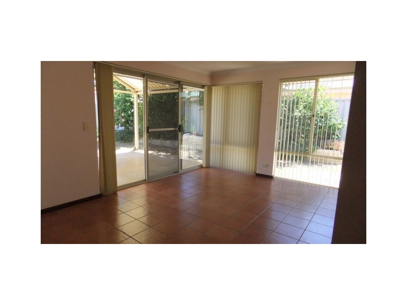 42 Santa Barbara Parade, Quinns Rocks WA 6030