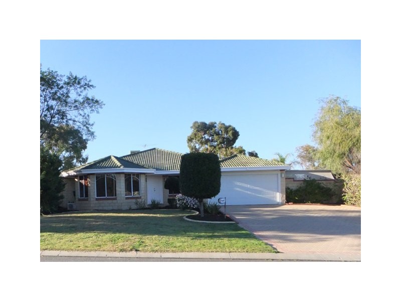 116 Balladong Loop, Carramar WA 6031