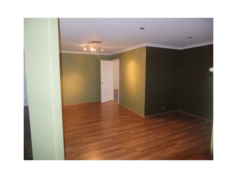 116 Balladong Loop, Carramar WA 6031