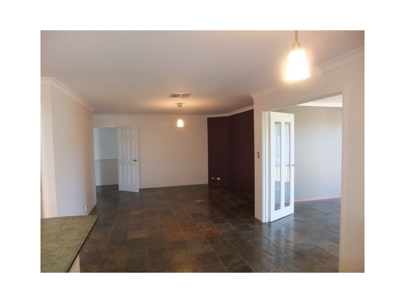 116 Balladong Loop, Carramar WA 6031