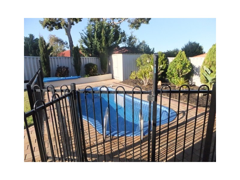 116 Balladong Loop, Carramar WA 6031
