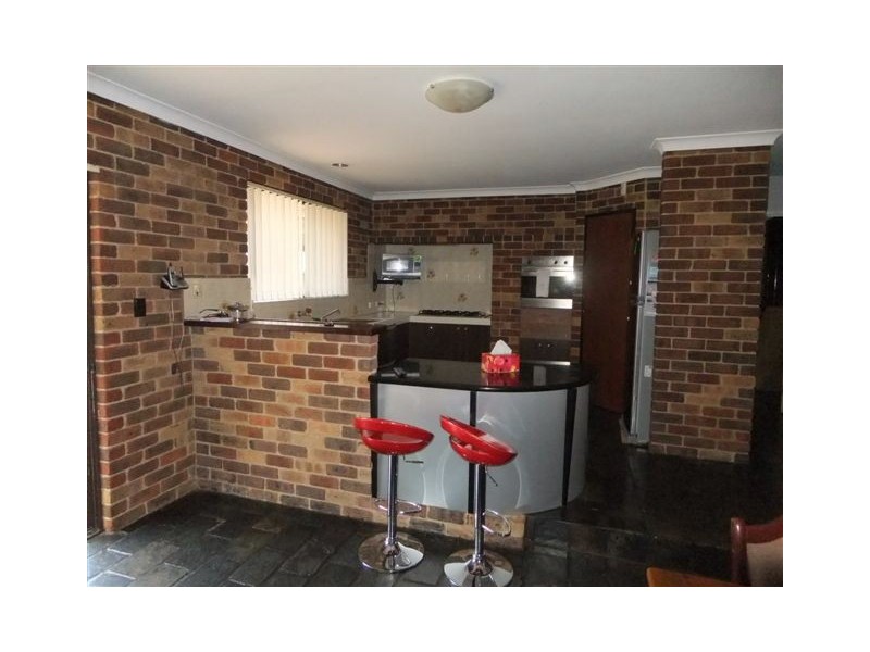 95 Sublime Glade, Carramar WA 6031