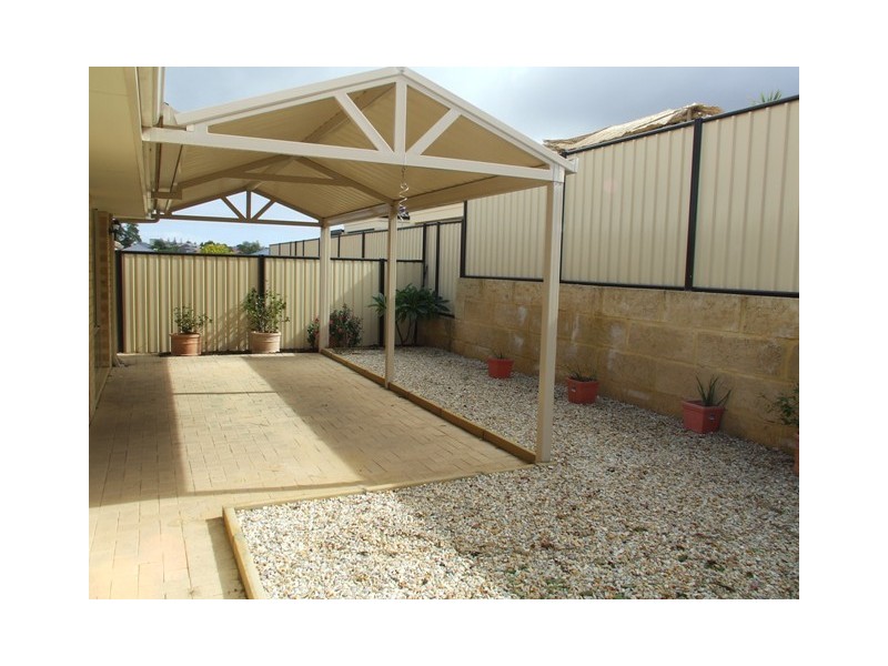 35 Riverlinks Drive, Clarkson WA 6030